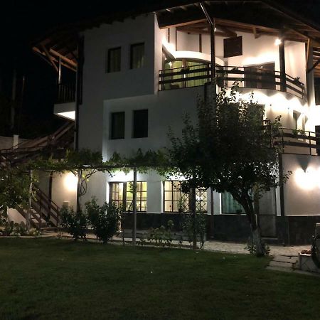 Apartments In Golden Sands Park Near The Sea ヴァルナ エクステリア 写真