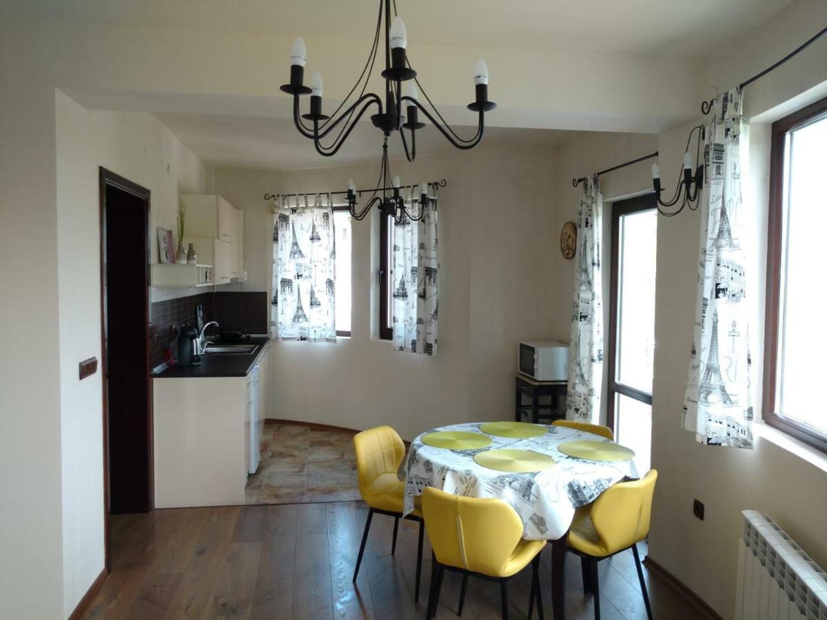 Apartments In Golden Sands Park Near The Sea ヴァルナ エクステリア 写真
